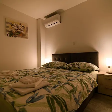 Luxury With Swimming Pool Ana Apartament