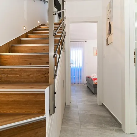 Luxury With Swimming Pool Ana Apartament Trogir