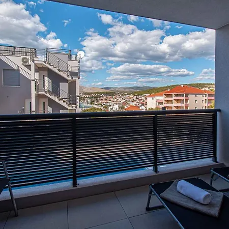 Luxury With Swimming Pool Ana Apartament