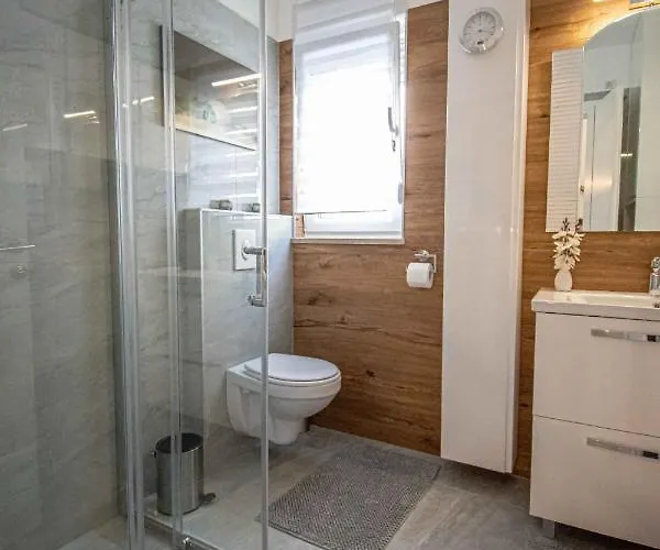 Luxury With Swimming Pool Ana Apartment *