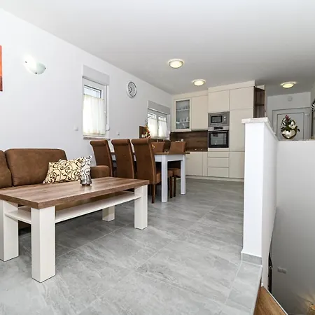 Appartement Luxury With Swimming Pool Ana