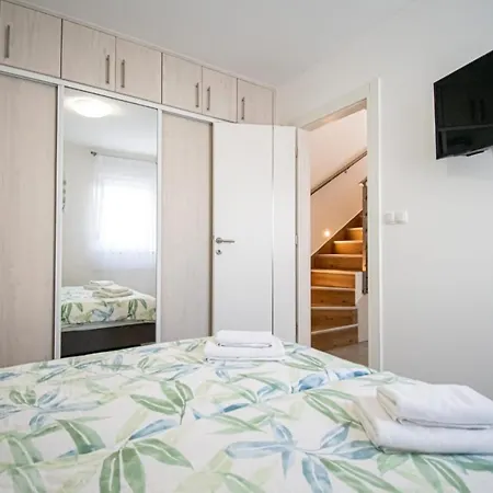 Luxury With Swimming Pool Ana Appartement Trogir