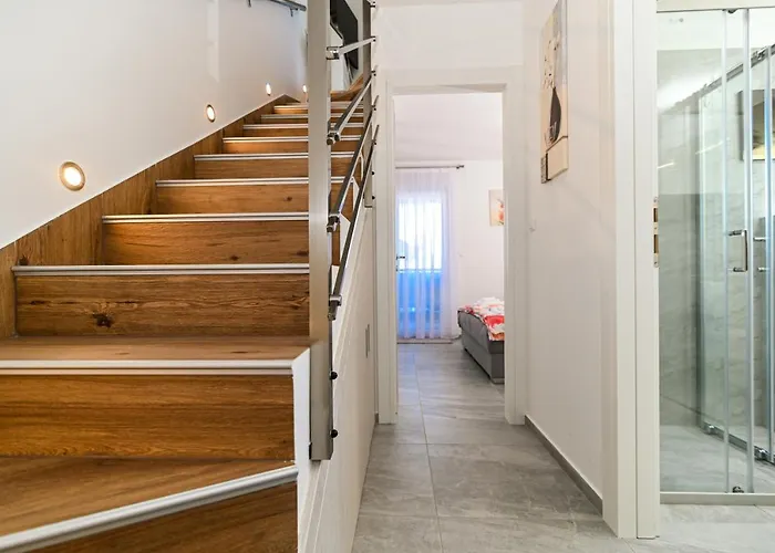 Luxury With Swimming Pool Ana Appartement Trogir