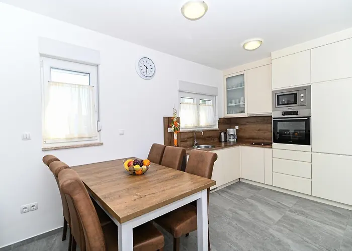 Appartement Luxury With Swimming Pool Ana *