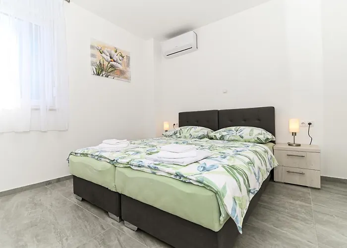 Appartement Luxury With Swimming Pool Ana Trogir