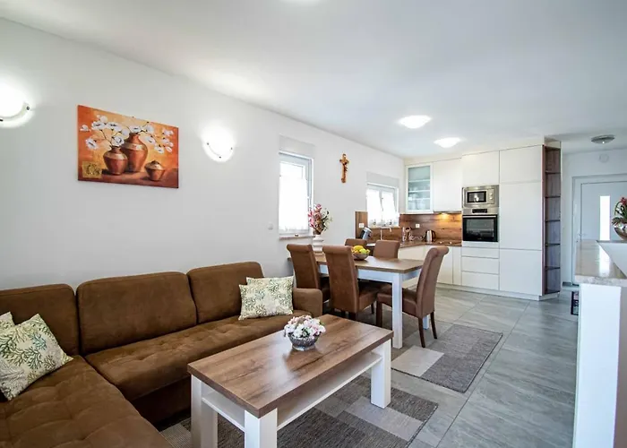 Luxury With Swimming Pool Ana Appartement