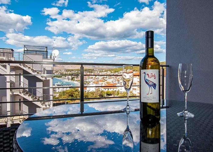 Luxury With Swimming Pool Ana Trogir