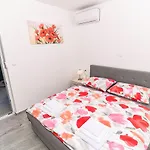 Apartment Luxury With Swimming Pool Ana *