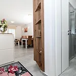 Apartment Luxury With Swimming Pool Ana